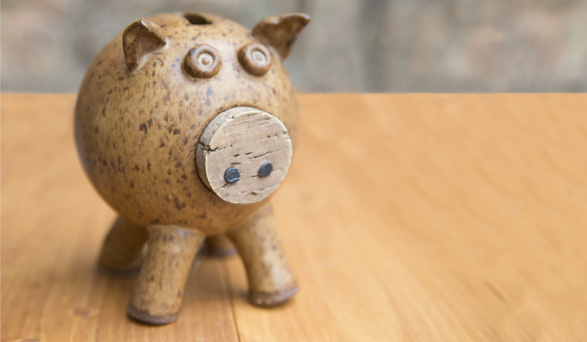 12 Ways To Save A Lot Of Money By Changing Daily, Weekly & Monthly Habits